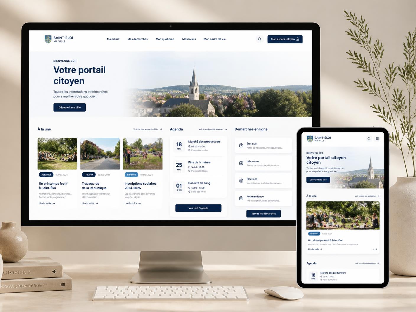 Portail citoyen d’une commune affiché sur un ordinateur et une tablette : actualités, agenda et démarches